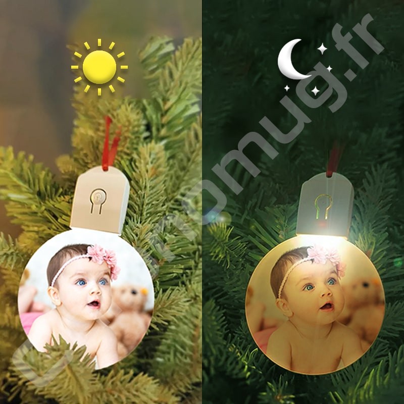 Boule de Noël personnalisée en acrylique avec éclairage LED RGB